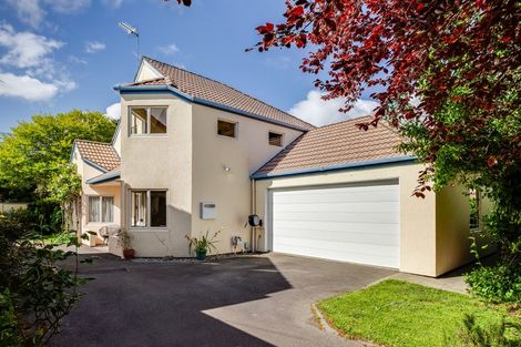 Photo of property in 38b Hinau Street, Woburn, Lower Hutt, 5011