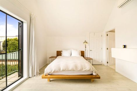 Photo of property in 3/52 Taharoto Road, Takapuna, Auckland, 0622