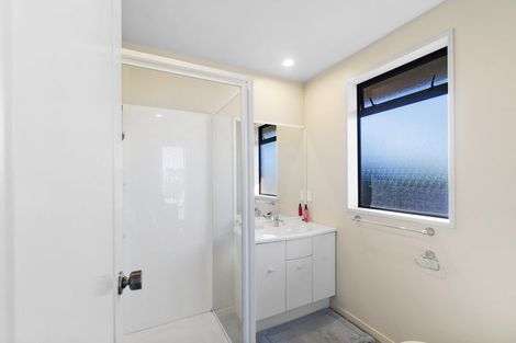 Photo of property in 56 Cairns Crescent, Rototuna, Hamilton, 3210