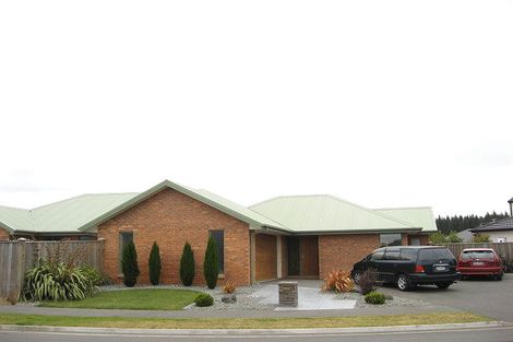 Photo of property in 1 Kohi Drive, Parklands, Christchurch, 8083