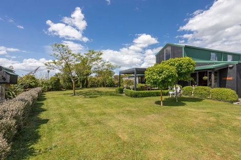 Photo of property in 72 Township Road, Kumeroa, Woodville, 4997