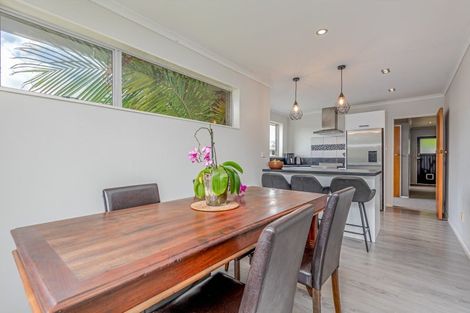 Photo of property in 19 Wikiriwhi Crescent, Awapuni, Palmerston North, 4412