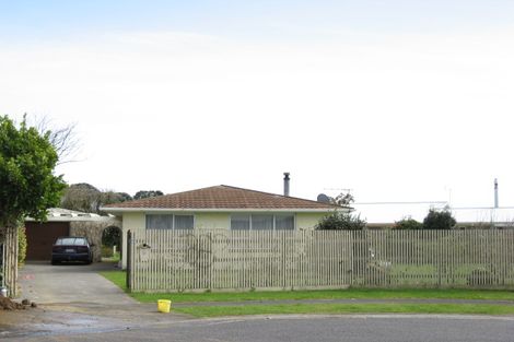 Photo of property in 5 Farnham Place, Bell Block, New Plymouth, 4312