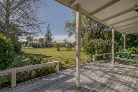 Photo of property in 52 Captain Cook Road, Cooks Beach, Whitianga, 3591