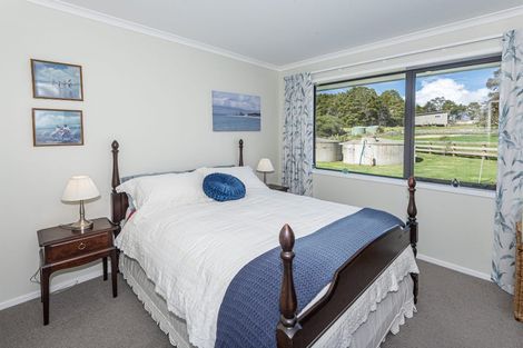 Photo of property in 11 Cherrywood Rise, Paparoa, 0571