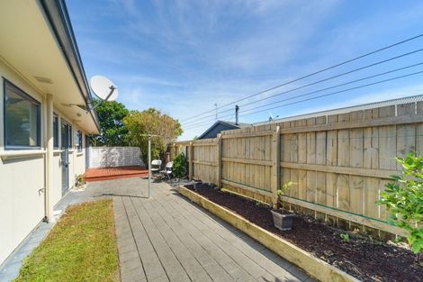 Photo of property in 37 Dahlstrom Grove, Kelvin Grove, Palmerston North, 4414