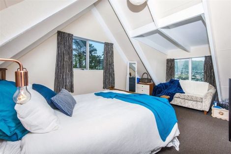 Photo of property in 16 Sheridan Terrace, Johnsonville, Wellington, 6037