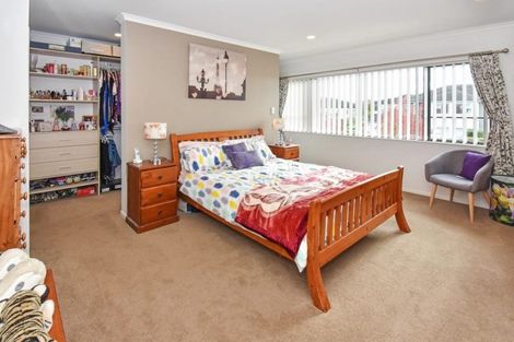 Photo of property in 9 Pickaberry Avenue, Karaka, Papakura, 2113