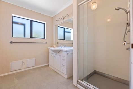 Photo of property in 18a Birdwood Avenue, Moturoa, New Plymouth, 4310