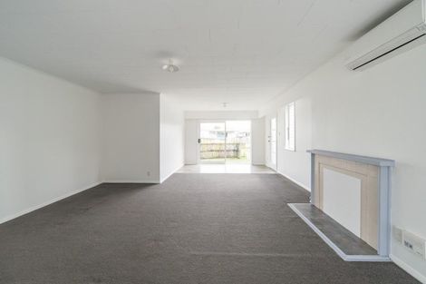 Photo of property in 2 Butler Place, Fairfield, Hamilton, 3214