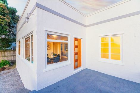 Photo of property in 14 Manly Street, Paraparaumu Beach, Paraparaumu, 5032