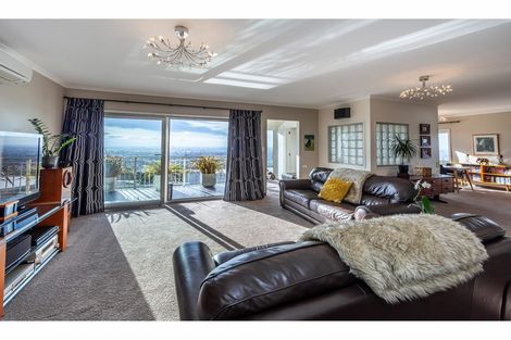 Photo of property in 2/4 Millhill Lane, Huntsbury, Christchurch, 8022