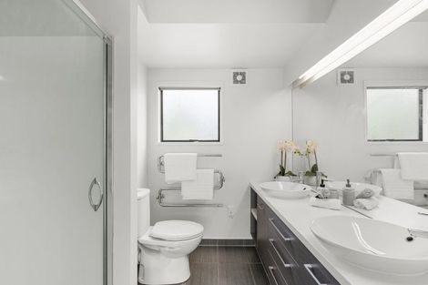 Photo of property in 31 Dovedale Avenue, Ilam, Christchurch, 8041