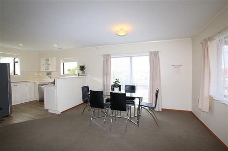 Photo of property in 1/5 Strid Road, Te Atatu South, Auckland, 0610
