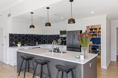 Photo of property in 11 Taranui Way, Paraparaumu Beach, Paraparaumu, 5032