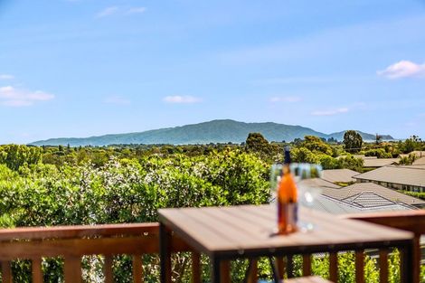 Photo of property in 56 Kakariki Grove, Waikanae, 5036