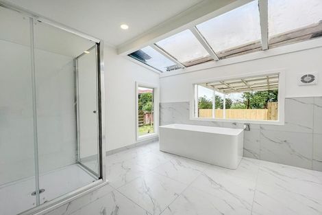 Photo of property in 26 Taharoto Road, Takapuna, Auckland, 0622