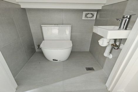 Photo of property in 15c Browns Road, Manurewa, Auckland, 2102