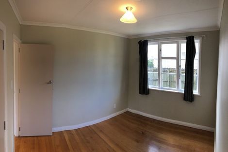 Photo of property in 8 Arimu Road, Papakura, 2110