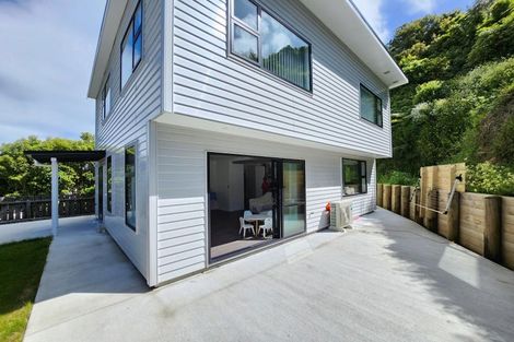 Photo of property in 7 Old Coach Road, Johnsonville, Wellington, 6037