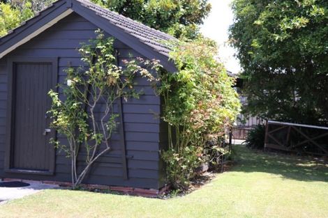 Photo of property in 345 Devonport Road, Tauranga, 3110