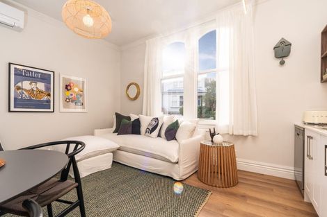 Photo of property in 18 Portland Crescent, Thorndon, Wellington, 6011