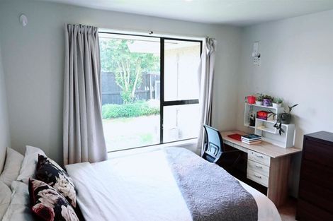 Photo of property in 2/99 Denise Crescent, Hornby, Christchurch, 8042