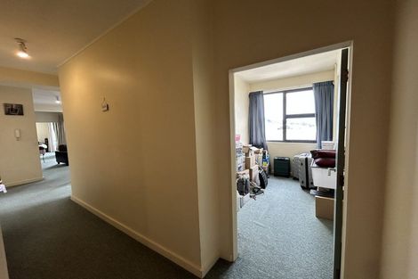 Photo of property in 17 Kent Terrace - Kent Apartments, 5b/16 Kent Terrace, Mount Victoria, Wellington, 6011