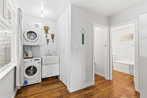 Photo of property in 68 Totara Road, Miramar, Wellington, 6022