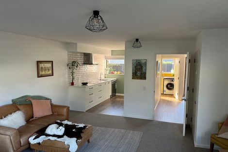 Photo of property in 2/61 Saint Albans Street, St Albans, Christchurch, 8014