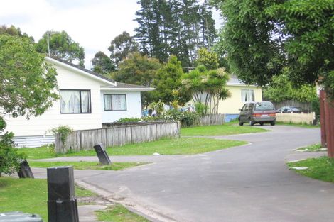 Photo of property in 31 Selak Place, Glen Eden, Auckland, 0602