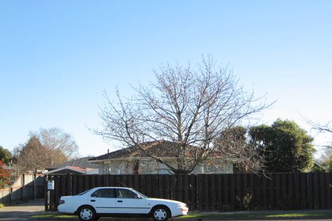 Photo of property in 353 Main North Road, Redwood, Christchurch, 8051