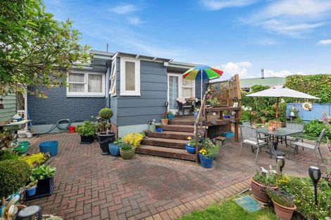 Photo of property in 60 Kawaha Point Road, Kawaha Point, Rotorua, 3010