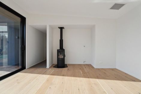 Photo of property in 44 Stackbrae Avenue, Wanaka, 9305