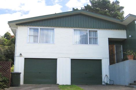 Photo of property in 43 Thurleigh Grove, Karori, Wellington, 6012