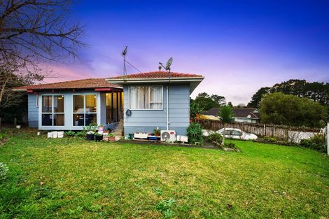 Photo of property in 4 Backhurst Grove, Massey, Auckland, 0614