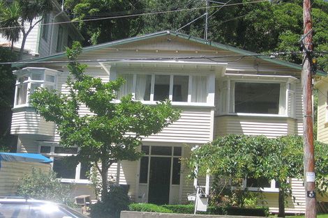 Photo of property in 32 Fairview Crescent, Kelburn, Wellington, 6012
