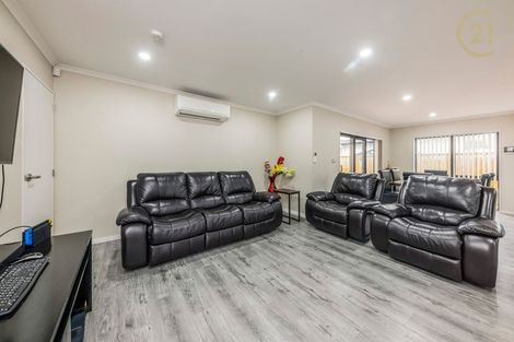 Photo of property in 14 Koroheke Road, Takanini, 2110