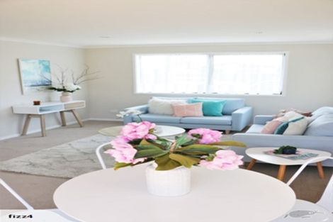 Photo of property in 2 Hay Street, Ebdentown, Upper Hutt, 5018