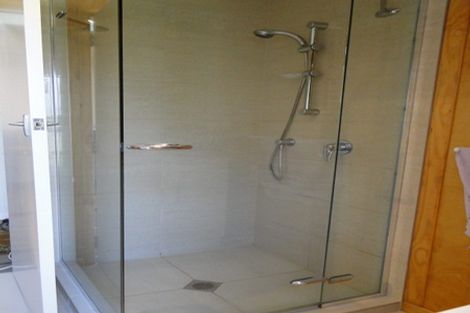 Photo of property in 62 Park Road, Glenfield, Auckland, 0629