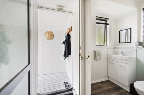 Photo of property in 25 Rangimoana Avenue, Motuoapa, Turangi, 3382