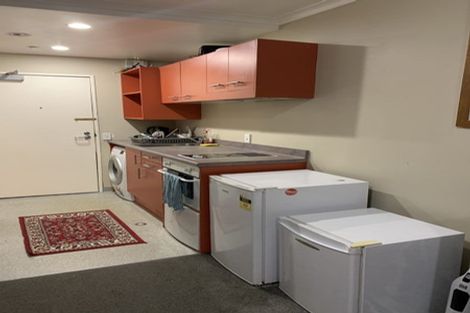 Photo of property in Aitken Street Apartments, 202/5 Aitken Street, Thorndon, Wellington, 6011