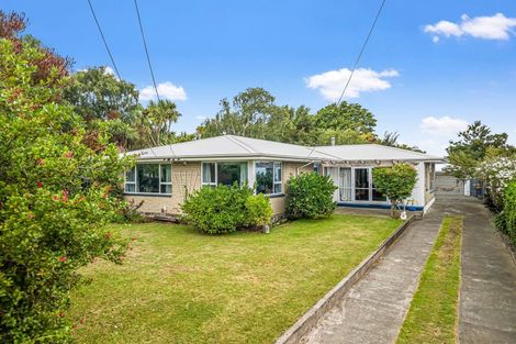 Photo of property in 34 Dunedin Street, Redwood, Christchurch, 8051
