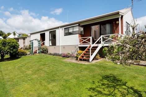 Photo of property in 4 Te Arawa Place, Welcome Bay, Tauranga, 3112
