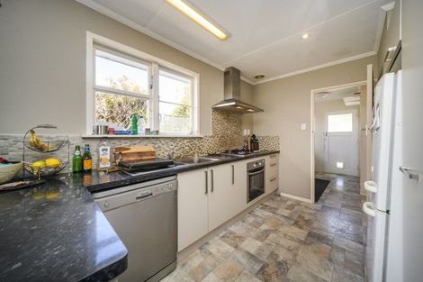 Photo of property in 123 Ruamahanga Crescent, Terrace End, Palmerston North, 4410