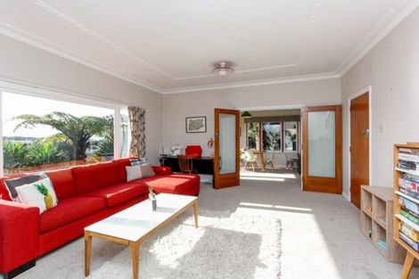 Photo of property in 211 Powderham Street, New Plymouth, 4310