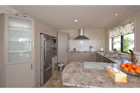 Photo of property in 28 Ranui Avenue, Kerikeri, 0230