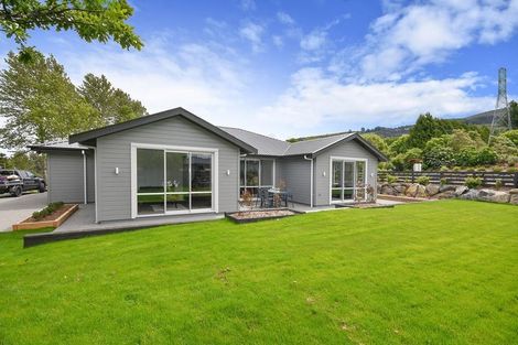 Photo of property in 8 Redwoods Lane, Helensburgh, Dunedin, 9010