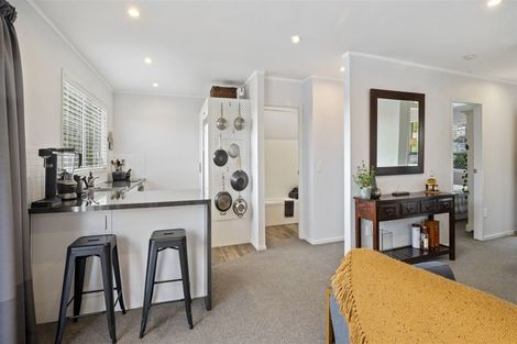 Photo of property in 6/174 Birkdale Road, Birkdale, Auckland, 0626