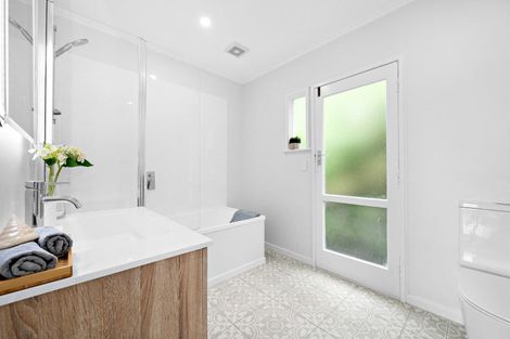 Photo of property in 30 Owhiro Bay Parade, Owhiro Bay, Wellington, 6023